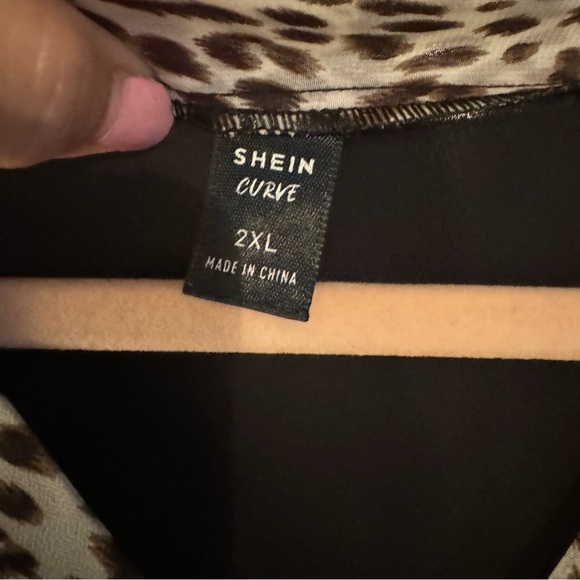 SHEIN animal print plush size blouse 2x - Picture 2 of 5